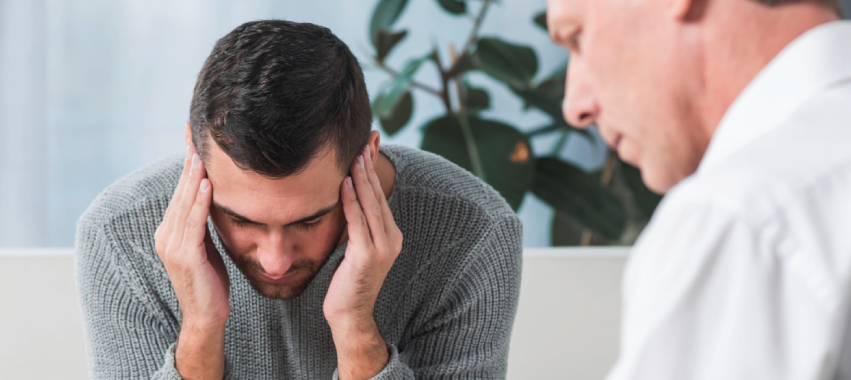 Persona en consulta psicológica.