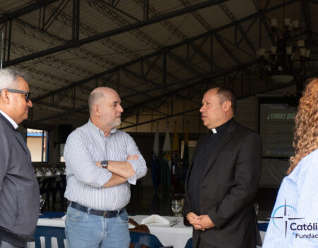 Católica del Norte recibió visita del Secretario de Educación Departamental en el campus de Santa Rosa de Osos
