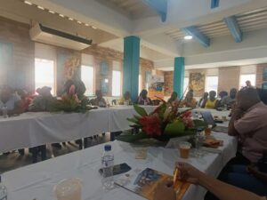 gastronomia-comunidad-chocoana Comida típica del Chocó servida por madres de la comunidad.