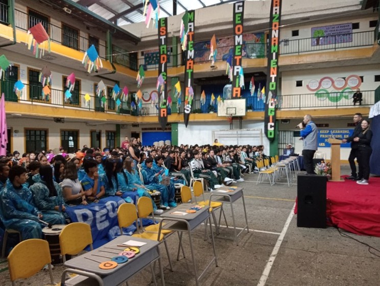 Participación del Centro de Ciencias Básicas en el Desafío Matemático – Institución Educativa de María
