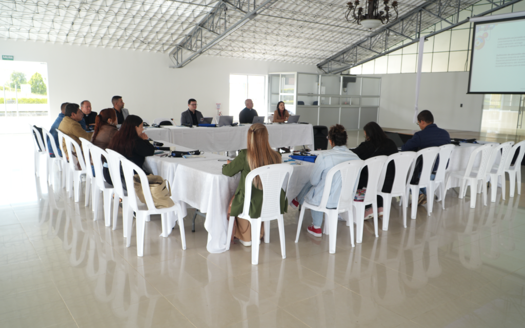 Encuentro directivas UCN y administrativos con rectores de las Instituciones Educativas del municipio de Santa Rosa de Osos
