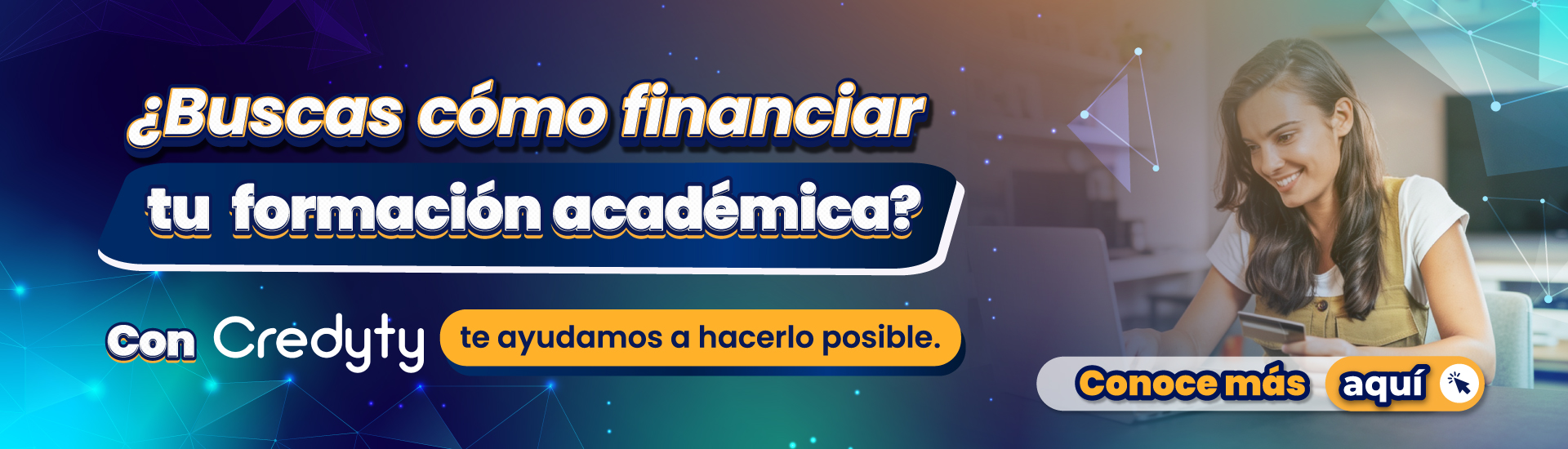 banner-credyty-2 Joven estudiante sonriendo mientras utiliza un computador portátil. Banner de Credyty que promociona opciones de financiamiento para la formación académica con el mensaje "Te ayudamos a hacerlo posible".