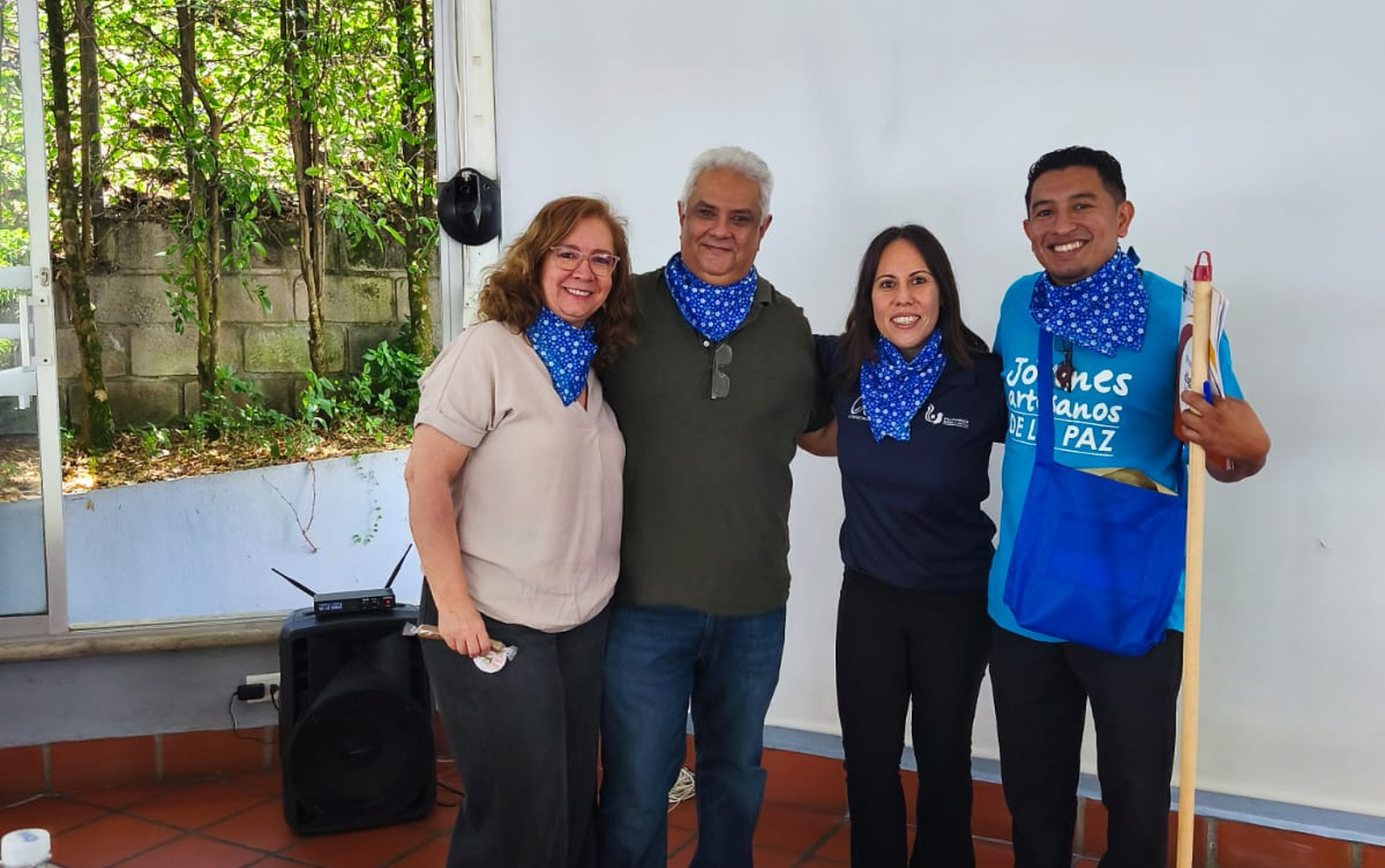 Participantes de la V Reunión Estratégica Anual de la Comunidad de Práctica Caminando hacia la Paz, organizada por la Fundación Universitaria Católica del Norte en 2026, durante una sesión de trabajo colaborativo.